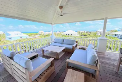 Image de Introducing Royal Palms: Your Island Retreat in Near Tahiti Beach