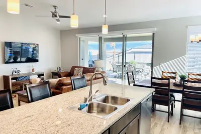 Image de Cactus Crest Villa by Mesquite Vacation Rentals: Pet Friendly in Cambria with $510 in free daily activities