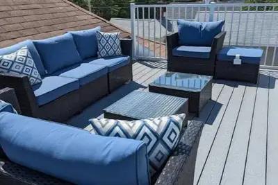 Image de Chill on the rooftop! Across from the beach!