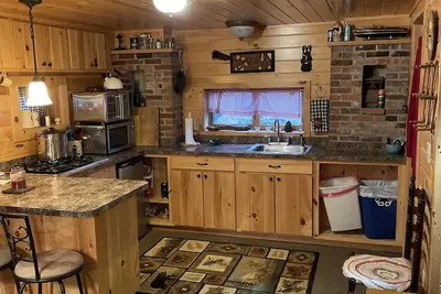 Image de Cozy Stonehouse Cabin on Brantingham Lake! \nPet friendly!