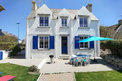 Image de A 500m des Rochers de Saint-Guénolé et proche plage de Pors Carn et la Torche