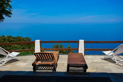 Image de Anna’s Horizon in Damouchari Villa with private access to the sea