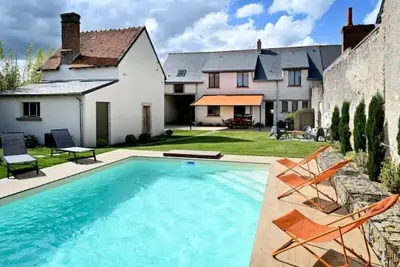 Image de \"Maison56\"- Maison Cosy, Piscine, Entre Blois-chambord, 4 Chb, Proche Loire