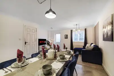 Image de Modern & Stylish House in London