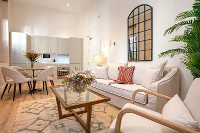 Image de Exclusive apartment near Cathedral. Rodrigo Caro I