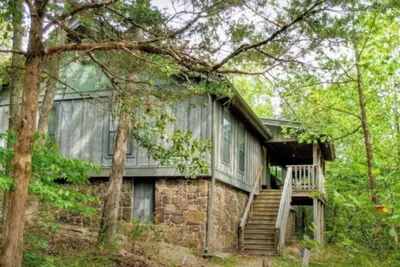 Image de Harman lodge in the heart of the Ozark Wilderness