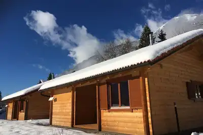 Image de Belle maison de vacances privée pour 4 personnes avec Wifi, Tv, balcon et parking