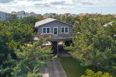 Image de Cozy pet-friendly oceanside home just 300ft to the beach!