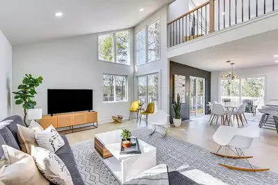 Image de Waterfront Troy Home w/ Private Boat Dock!