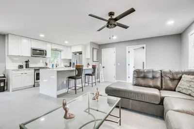 Image de Cocoa Home w/ Large Yard: 3 Mi to Indian River!