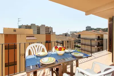 Image de Confortable appartement pour 4 personnes avec Wifi, Tv, terrasse et parking