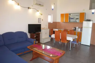 Image de Joli appartement pour 5 personnes avec climatisation, Wifi, Tv et balcon