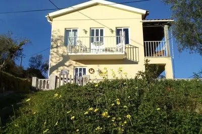 Image de Quaint cottage in peaceful village with a restaurant in wine-making country!