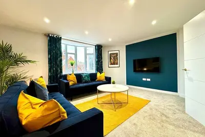 Image de 3 bedroom- Bournemouth Gem - Near Beach & Town