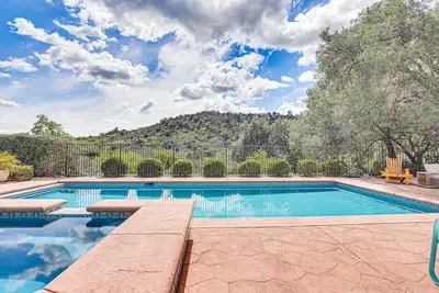 Image de Escondido Home: Private Pool, 2 Grills & Fire Pit!