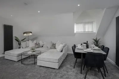 Image de Suite 3-Exécutif-Appartement-Vue ville-Salle de bain privée séparée