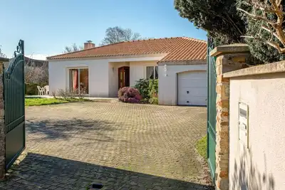 Image de Magnifique maison de vacances privée avec Wifi, Tv, terrasse, animaux admis et parking