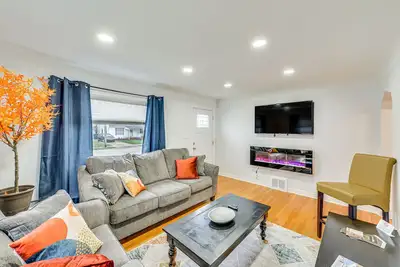 Image de 'The Maple Tree' Home: 14 Mi to Downtown Cleveland