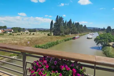 Image de Agréable appartement pour 8 personnes avec piscine, Wifi, Tv, terrasse, animaux admis et parking