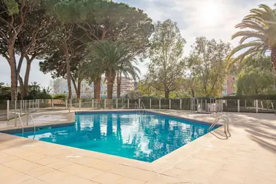 Image de Confortable appartement pour 4 personnes avec piscine, Wifi, climatisation, Tv et balcon