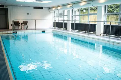 Image de Confortable appartement pour 16 personnes avec Wifi, piscine, terrasse et parking