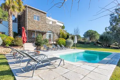 Image de Belle maison de vacances privée avec piscine privée, Wifi, Tv, terrasse, vue panoramique, parking