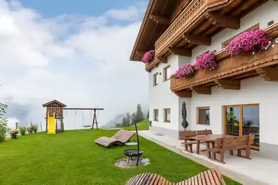 Image de Bel appartement pour 8 personnes avec Wifi, Tv, patio, vue panoramique et parking