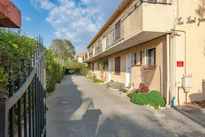 Image de Agréable appartement pour 4 personnes avec Wifi, climatisation, Tv et patio