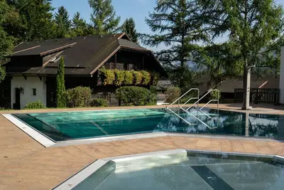 Image de Agréable appartement pour 4 personnes avec Wifi, piscine, Tv, animaux admis et parking