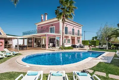 Image de Maison de vacances privée avec climatisation, piscine privée, Wifi, Tv, patio, vue panoramique