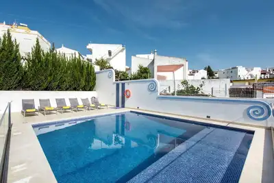 Belle maison de vacances avec climatisation, Wifi, piscine privée, Tv, patio et parking
