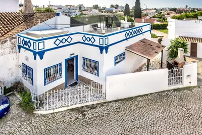 Image de Magnifique maison de vacances privée avec bain à remous, Wifi, piscine privée, climatisation, Tv