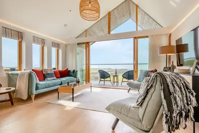 Image de 3 chambres à coucher à Mawgan Porth