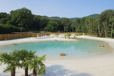 Image de Appartement dans une maison de vacances avec Wifi, piscine, terrasse, animaux admis, parking