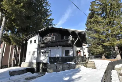 Image de Belle maison de vacances privée avec bain à remous, Wifi, Tv, balcon, animaux admis et parking