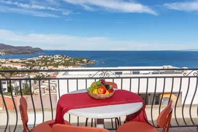Confortable appartement pour 3 personnes avec balcon
