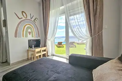 Image de Bel appartement pour 6 personnes avec Wifi, climatisation, piscine privée, Tv et terrasse