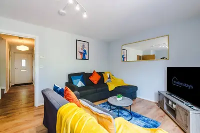 Image de New! Stunning 4Bed Home, Sleeps 9, Free Parking