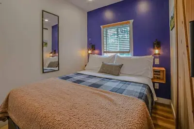 Image de ⭐️ Chalet Natura ⭐️ Lakefront 2 Bed Spa, Loft & Wifi\n