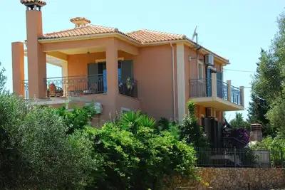 Relax in Luxury and Beauty. Private Pool Panoramic views. Spacious modern villa