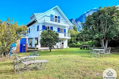 Image de Villa La Thébaïde*** avec piscine et vue montagne - Cilaos