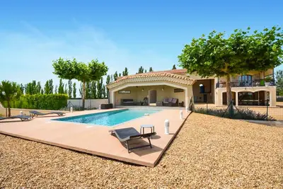 Image de Superbe maison à Arles avec WiFi