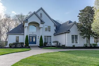 Image de Spacious Family Home for Louisville Trip of a Lifetime