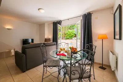 Image de T3 en face du Jardin Mauresque & près de la plage