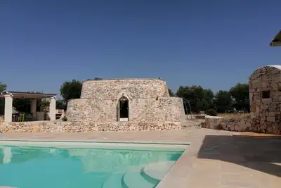 Image de Unique trullo near Ostuni