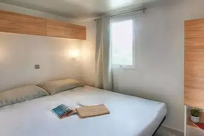 Image de Mobil-home | Comfort | 2 Ch. | 4 pers. | Terrasse surélevée | A/C | Tv