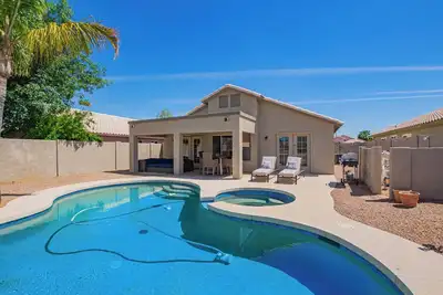 Image de 🌟 Arrowhead Ranch: Where Golf Meets Luxury Living! 🌟