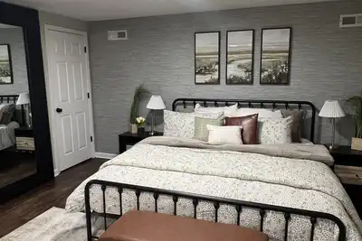 Image de Studio oasis ready for you! …No Cleaning Fee…. Near I-81, Vt & Radford