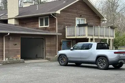 Image de Welcome to Sanatoga Springs! Your private lake house.