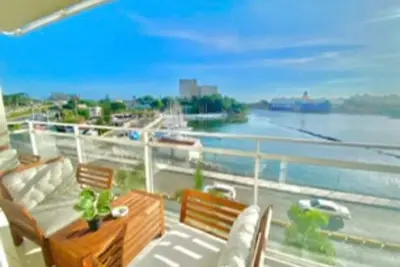 Image de Amazing Apartment With River Views